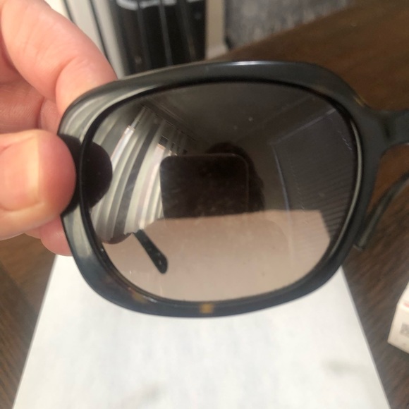 Coach tortoise sunglasses - Picture 8 of 10